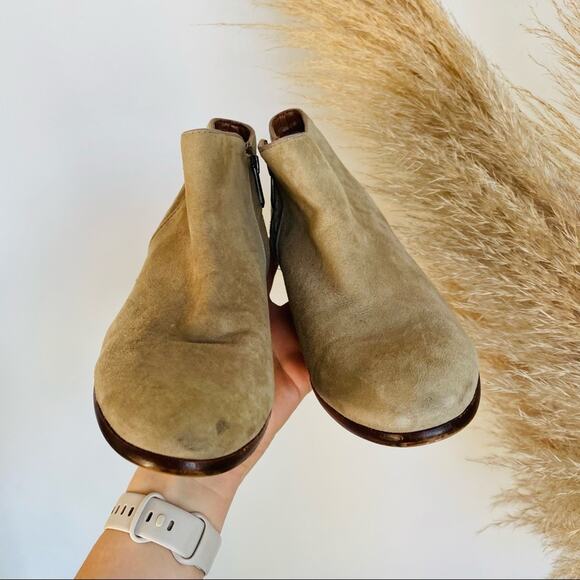 SAM EDELMAN Tan Cream Suede Leather Zipper Zip Heel Ankle Boots Booties 9.5 - Picture 3 of 9